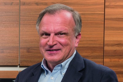 Portrait Privatdozent Dr. Michael Adolph, Ernährungsmediziner am Universitätsklinikum Tübingen